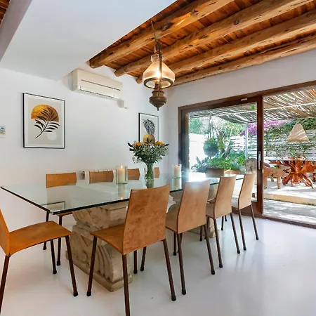 Villa Near Ibiza Town Sleeps 11 To 13 Guests Can Furnet