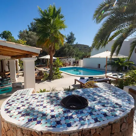 Near Ibiza Town Sleeps 11 To 13 Guests Can Furnet
