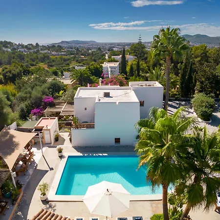 Near Ibiza Town Sleeps 11 To 13 Guests *
