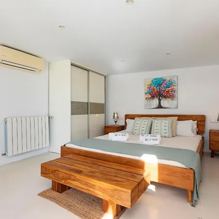 Villa Near Ibiza Town Sleeps 11 To 13 Guests Can Furnet