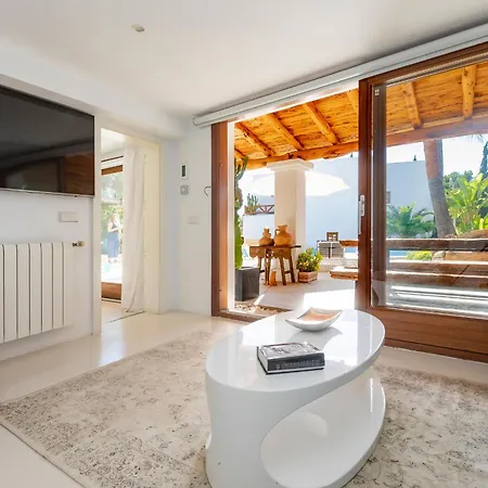 Villa Near Ibiza Town Sleeps 11 To 13 Guests Can Furnet