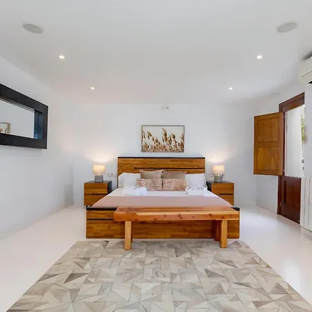 Near Ibiza Town Sleeps 11 To 13 Guests *