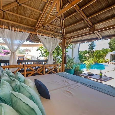 Near Ibiza Town Sleeps 11 To 13 Guests * Can Furnet